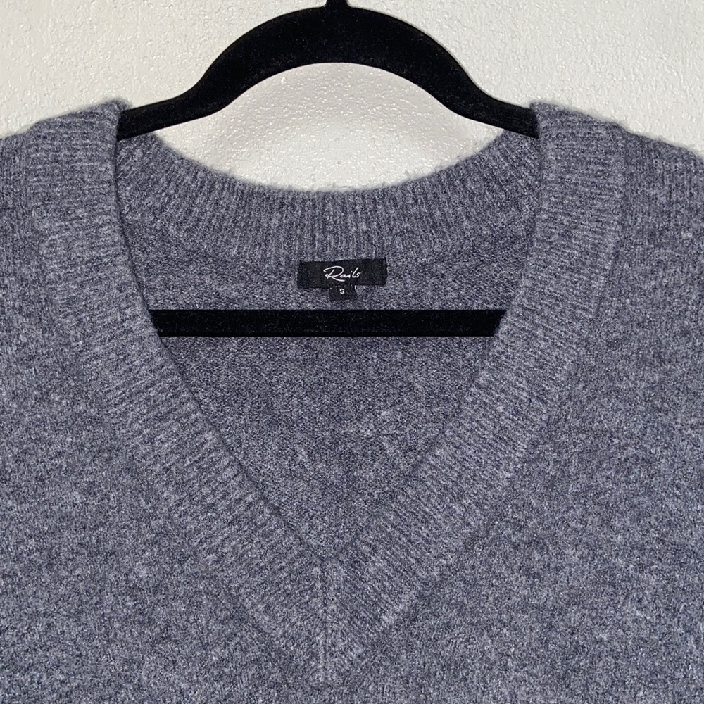 Rails Gisella Charcoal Cashmere Merino Wool Blend V-Neck Sweater 3362 - Picture 4 of 11
